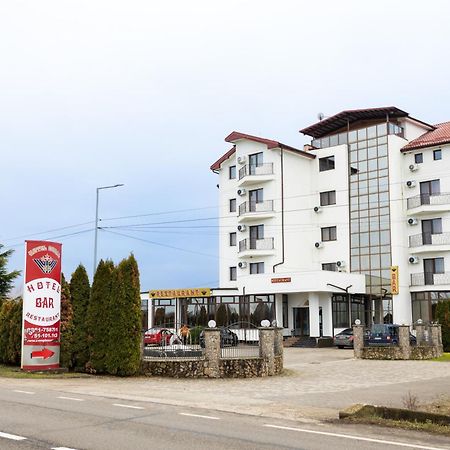 Hotel Coral Сату-Маре Екстер'єр фото