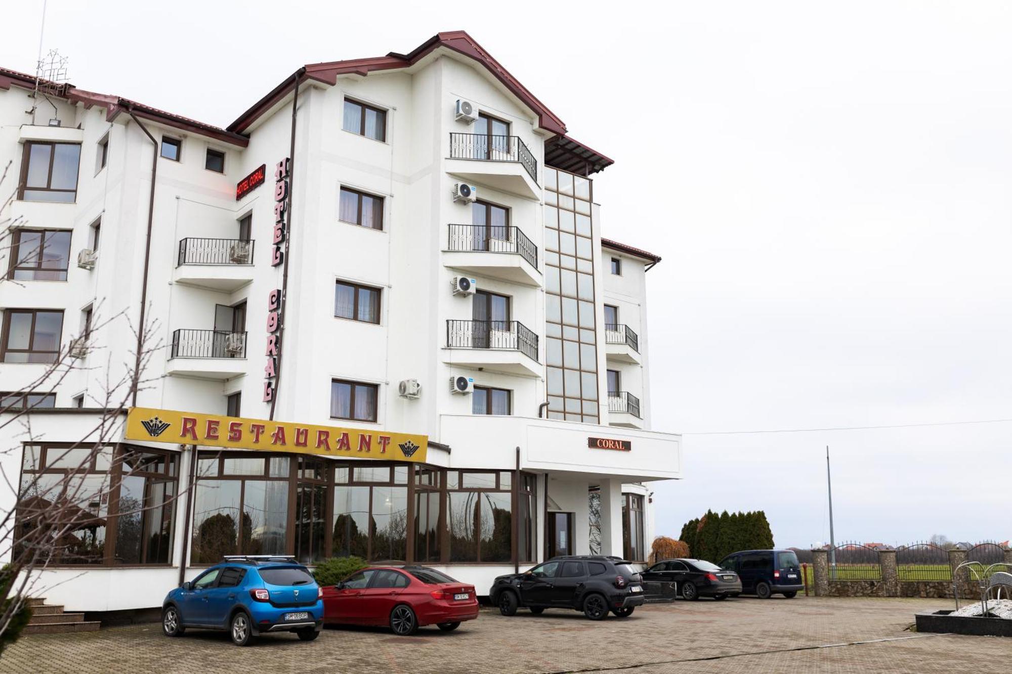 Hotel Coral Сату-Маре Екстер'єр фото