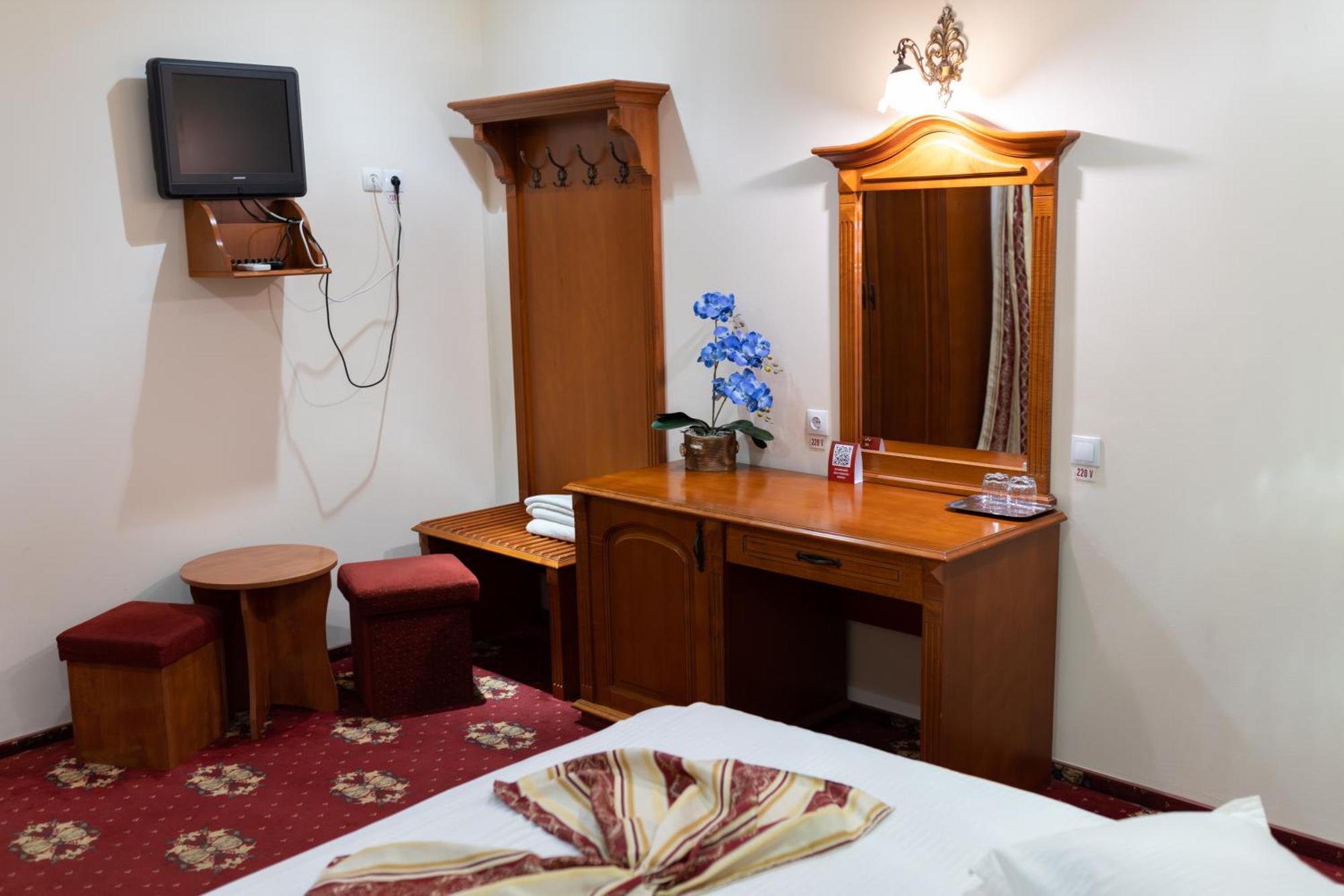 Hotel Coral Сату-Маре Екстер'єр фото