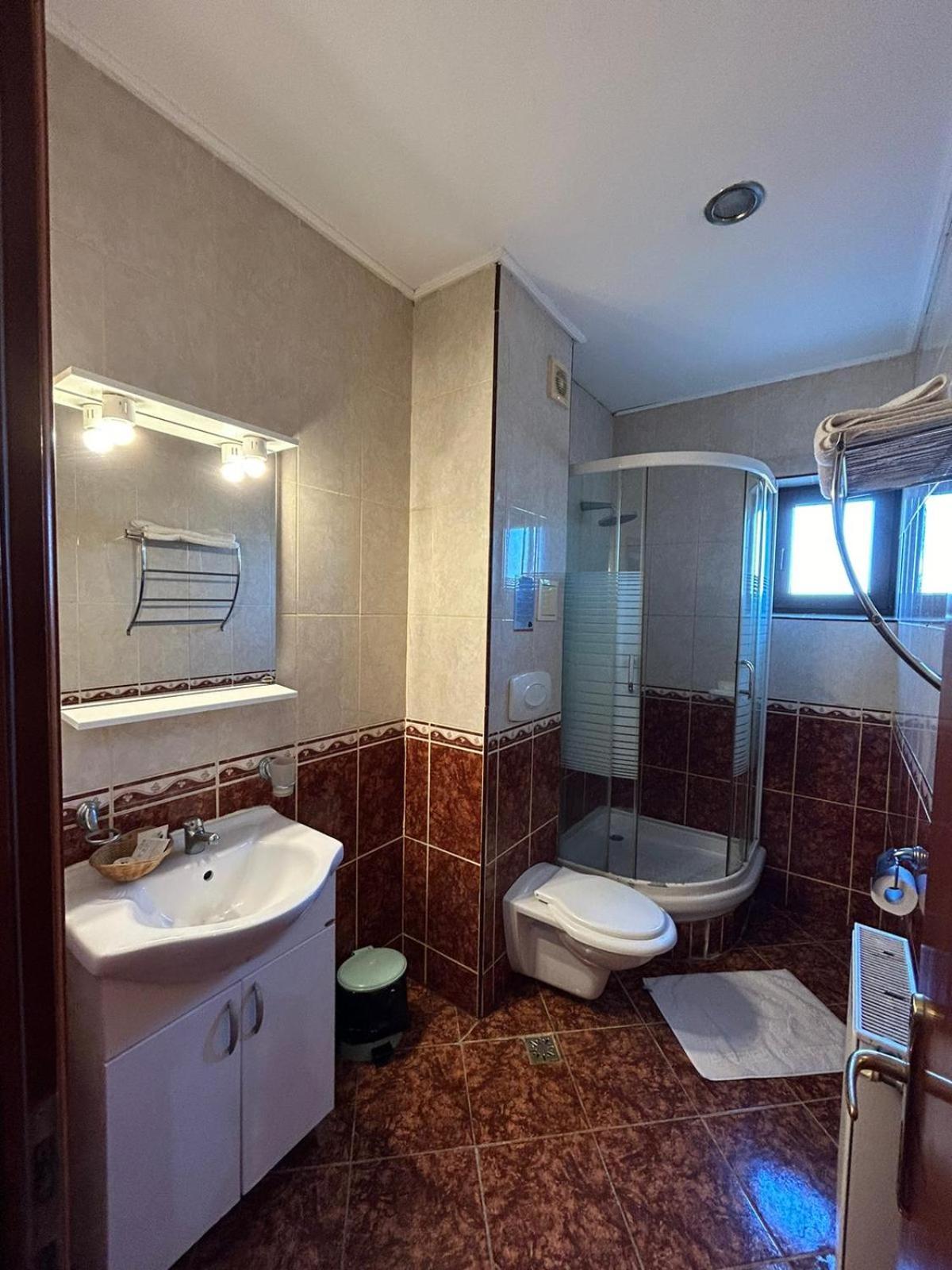 Hotel Coral Сату-Маре Екстер'єр фото